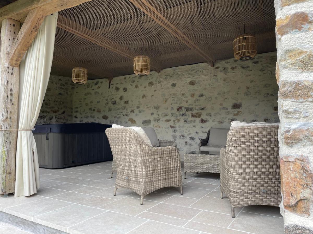 Les Cottages Du Manoir, Jacuzzi -Κροζόν Εξωτερικό φωτογραφία